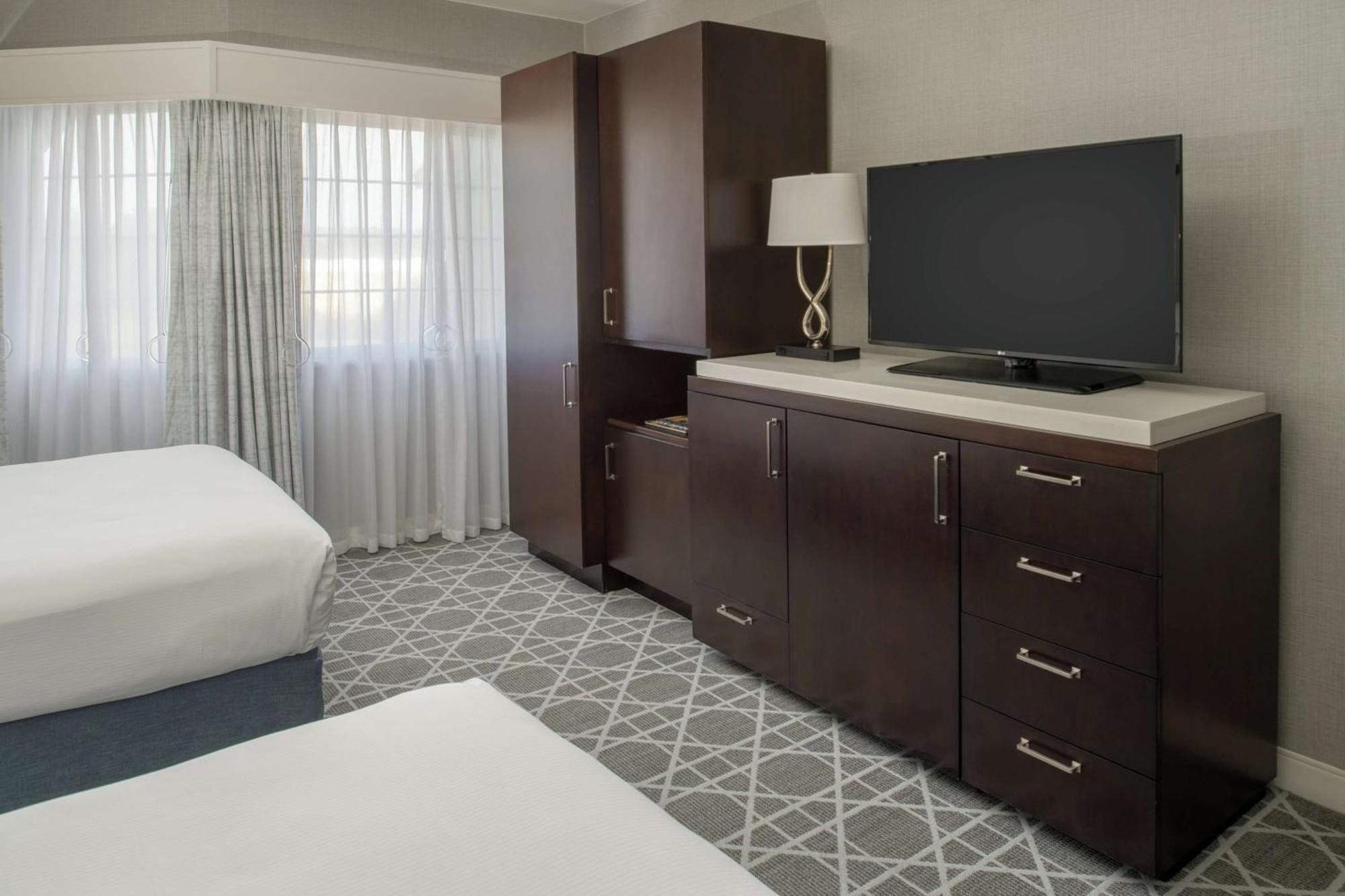 Hilton San Diego/Del Mar Экстерьер фото
